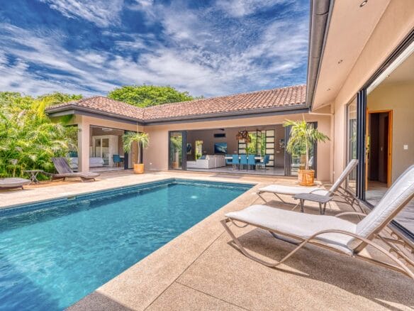 delightful-home-in-hacienda-pinilla-hacienda-10