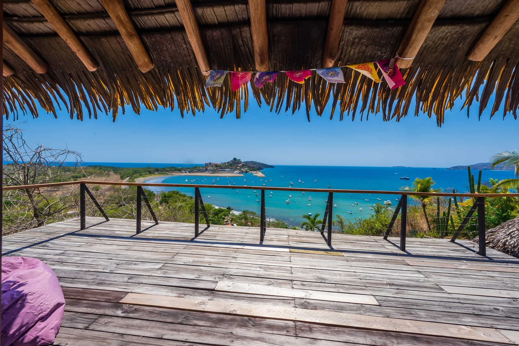 Colores del Pacifico – 2nd Floor Terrace(2) Colores del Pacifico | breathtaking Ocean view