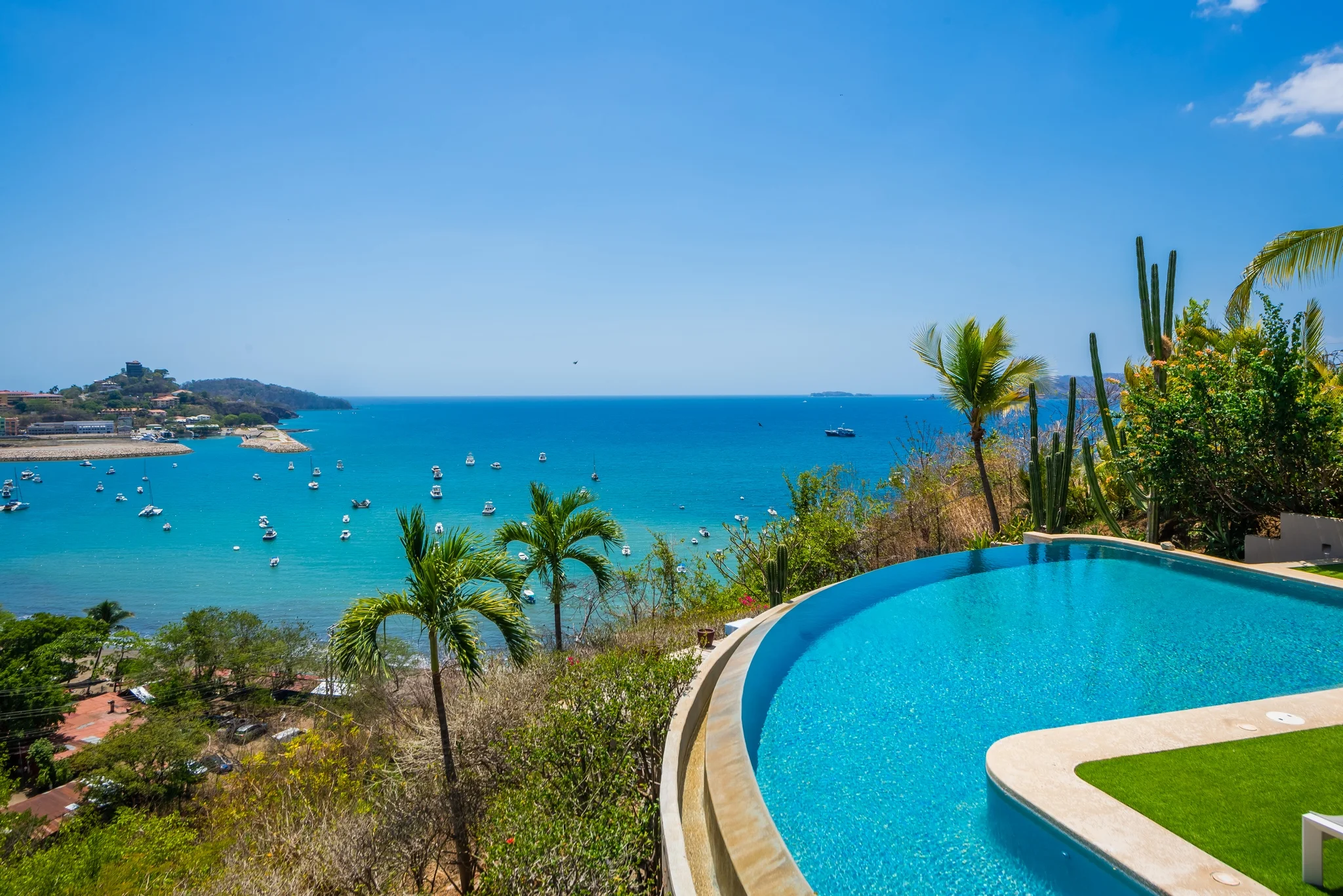 Colores del Pacifico – Awesome Pool View Colores del Pacifico | breathtaking Ocean view