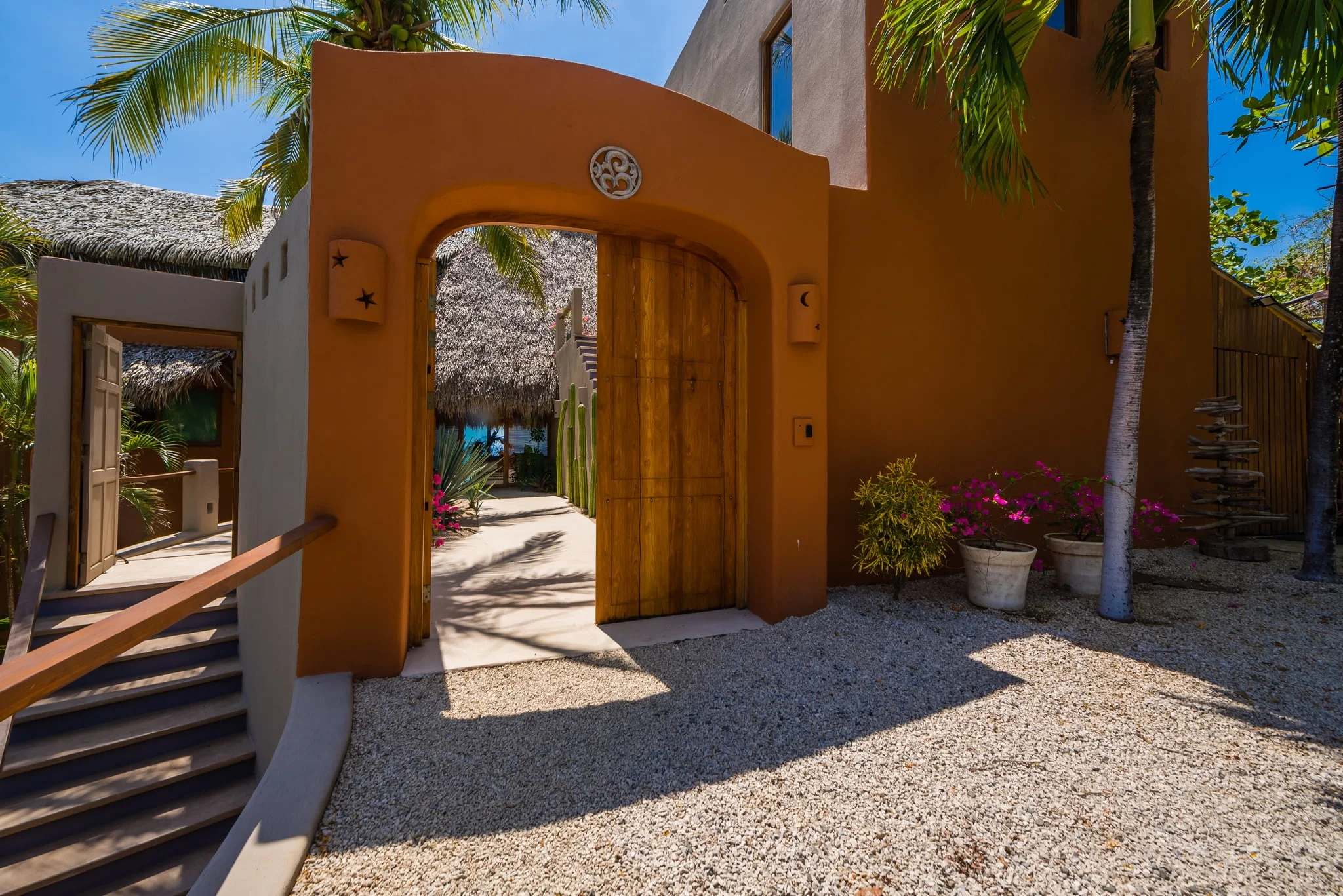 Colores del Pacifico – Parking Area Colores del Pacifico | breathtaking Ocean view