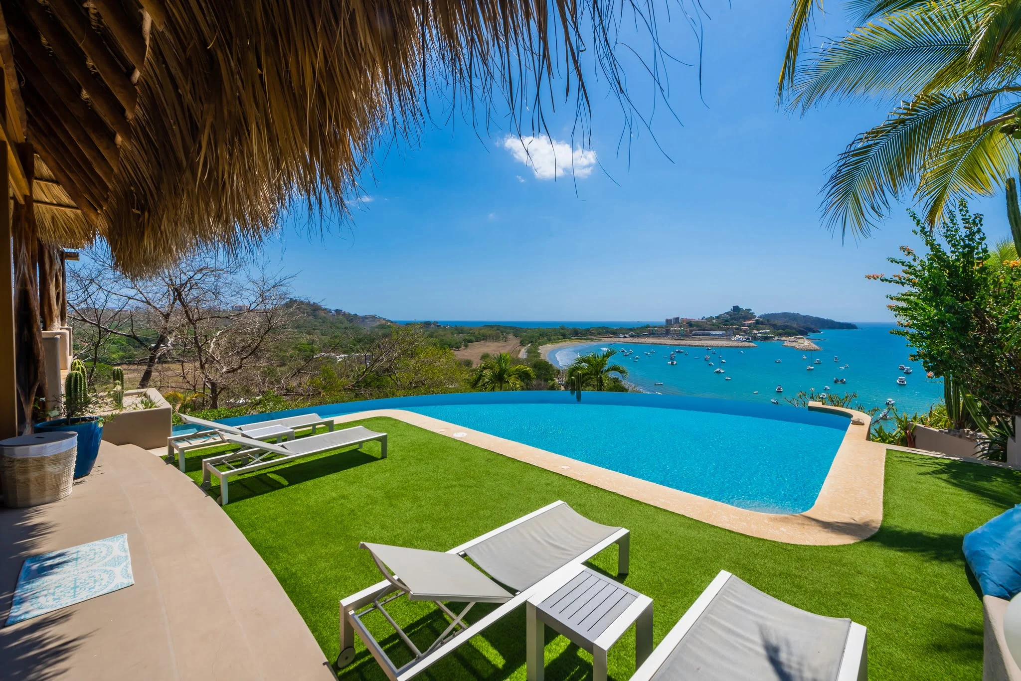 Colores del Pacifico – Pool & Marina View Colores del Pacifico | breathtaking Ocean view