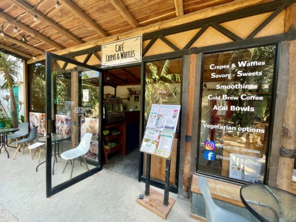 friend cafe playa tamarindo