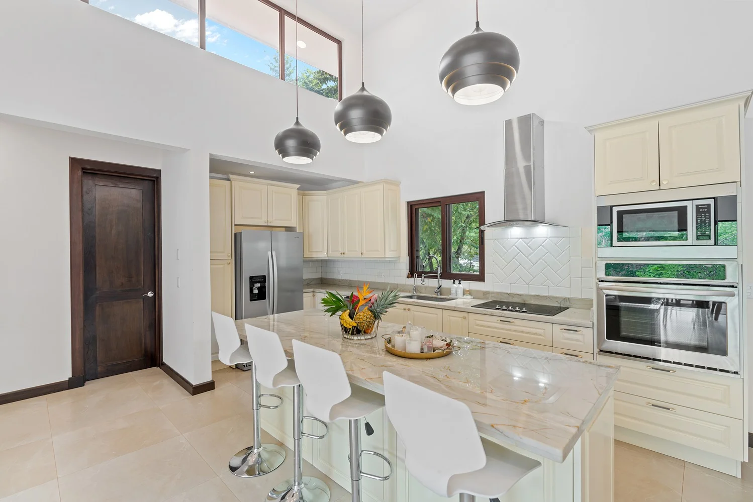 FAMILY OASIS IN LOS ALMENDROS | HACIENDA PINILLA