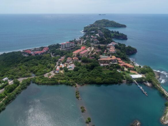 Marina lot playa flamingo